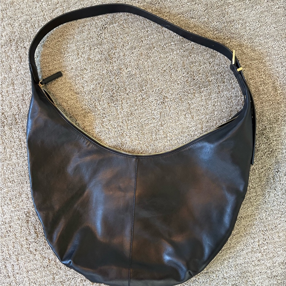 Madewell The Essential Curve Shoulder Bag